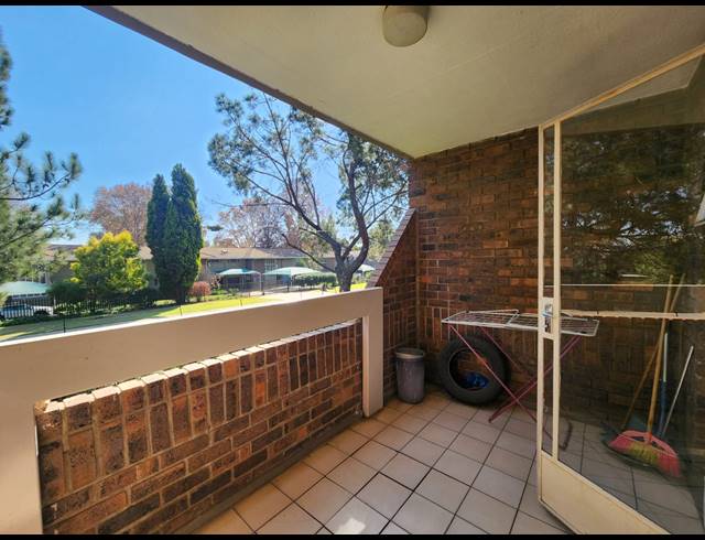 2 BEDROOM FLAT FOR SALE IN THREE RIVERS PROPER